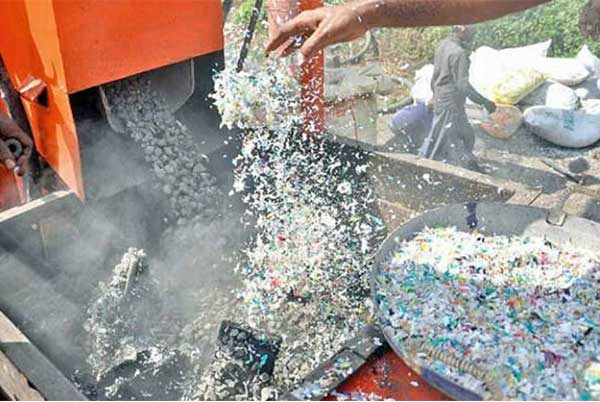 Estrada de plástico: um conceito revolucionário para construir estradas