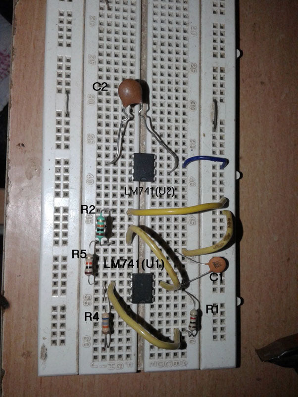 Gerador de forma de onda usando LM741