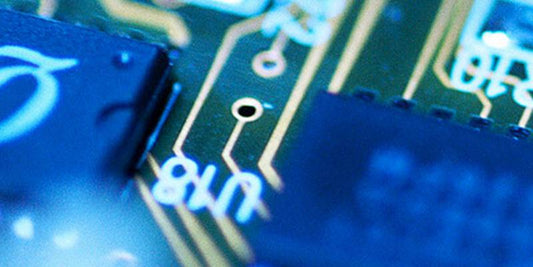 Gravura a Seco vs. Gravura a Úmido: Diferença, Processos e Aplicações