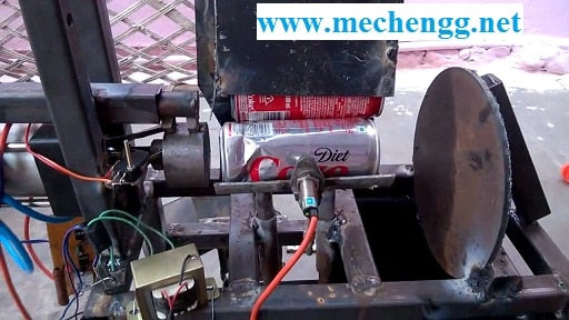 Máquina trituradora de latas de resíduos pneumática automática