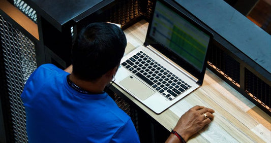 Planejamento de estoque: melhor Excel ou software?