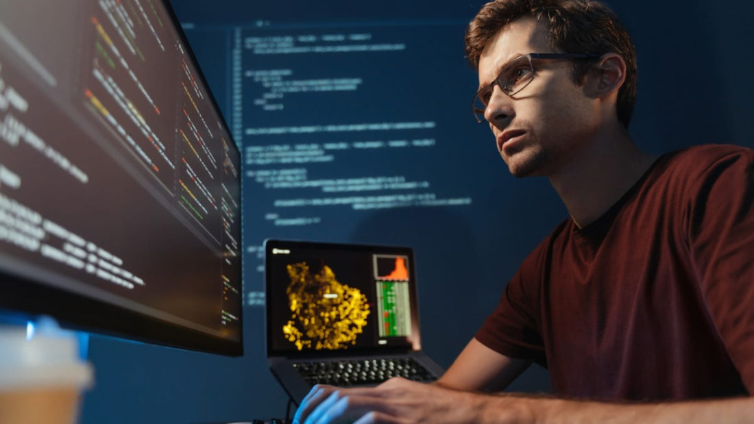 Por que Python é considerado a linguagem principal?