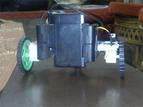 Robô controlado por celular