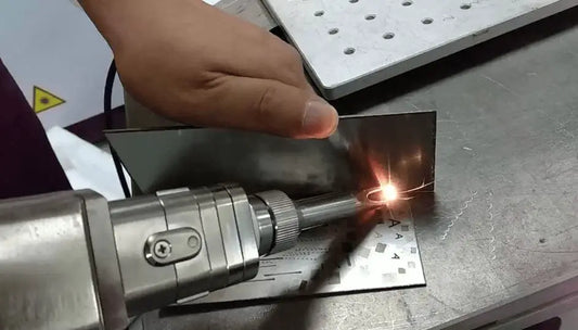 “Rotulagem falsa” da potência do laser em dispositivos de soldagem portáteis: expondo a verdade