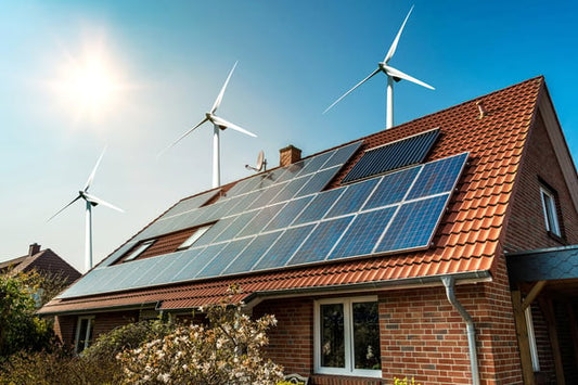 3 mitos comuns sobre energia solar e eólica