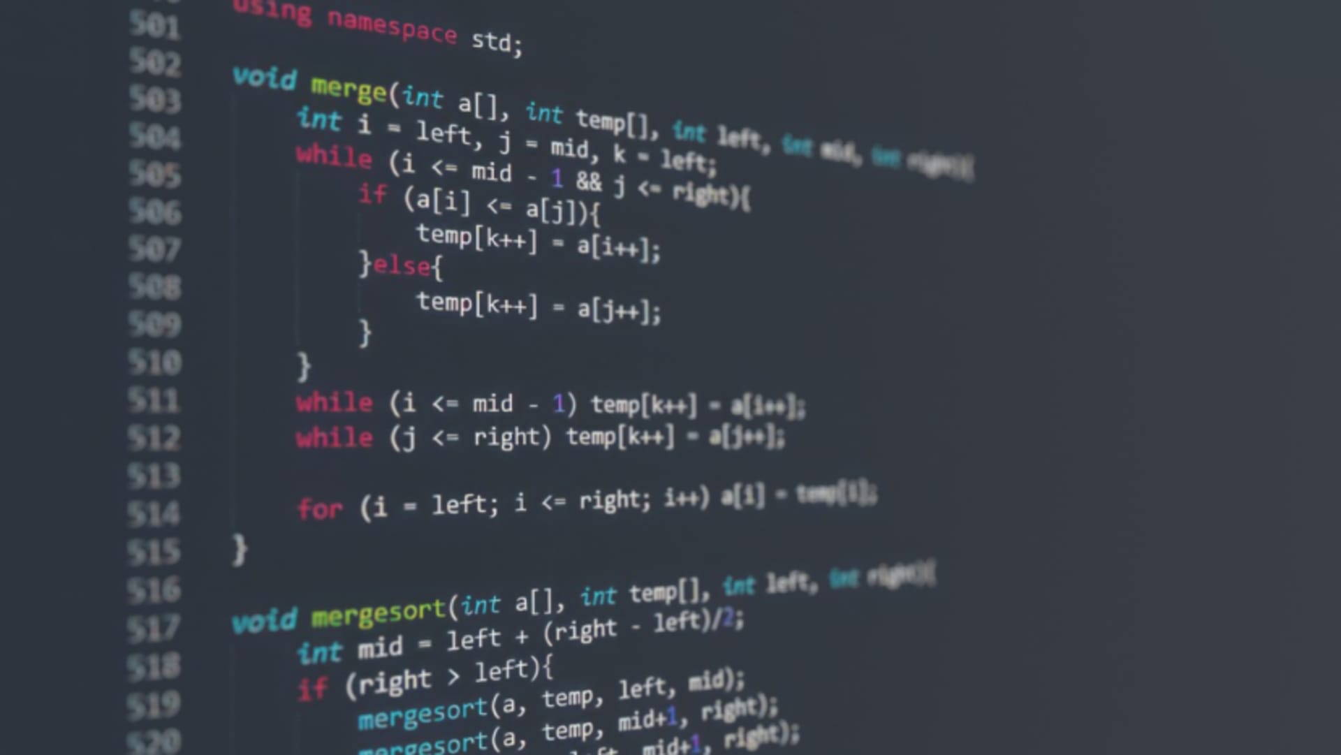 7 melhores IDEs e editores de texto C++ para desenvolvimento simplific ...