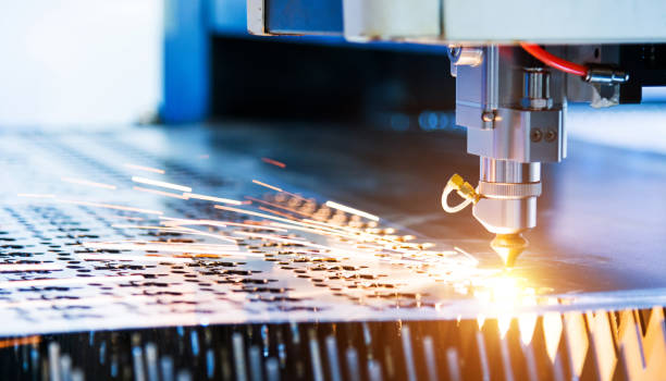 7 principais benefícios das máquinas de corte a laser que você não pode perder - Compraco Distribuidor e Fabricante de Aços