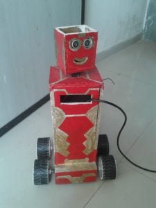 Como construir um robô seguidor de objetos usando Arduino