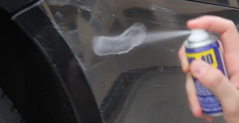 Como esconder arranhões do carro com WD-40
