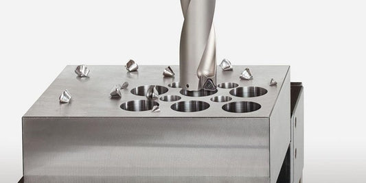 Como fazer um furo em metal e plástico