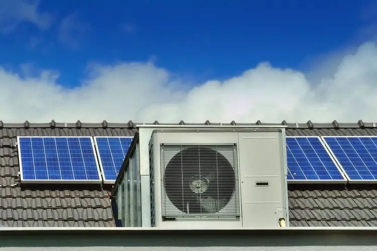 Como os painéis solares podem economizar eletricidade e gás natural