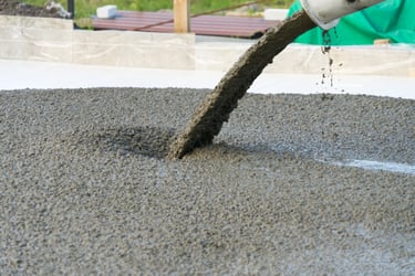 Comparing Ready-Mixed Concrete and Site-Mixed Concrete 