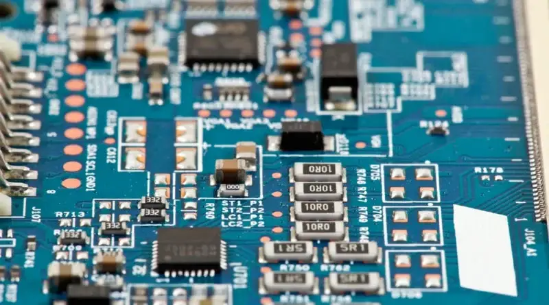 Compreendendo os sensores de tensão: noções básicas de medição elétrica