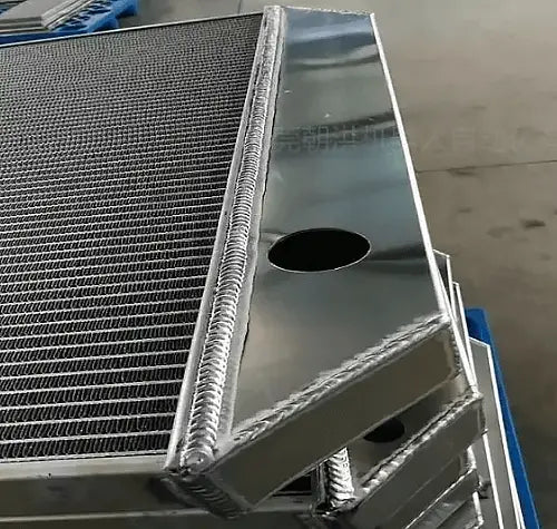 Explorando o princípio da soldagem a laser dos robôs de soldagem - Compraco Distribuidor e Fabricante de Aços