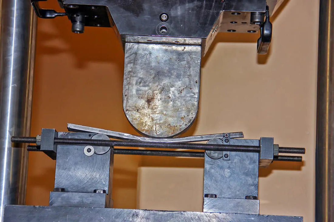 Gráfico de propriedades mecânicas do metal: resistência ao cisalhamento, resistência à tração, resistência ao escoamento - Compraco Distribuidor e Fabricante de Aços