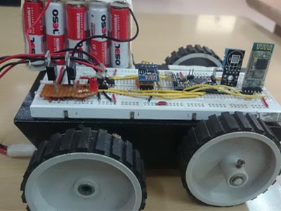 Monitoramento de temperatura e umidade por meio de robô em movimento
