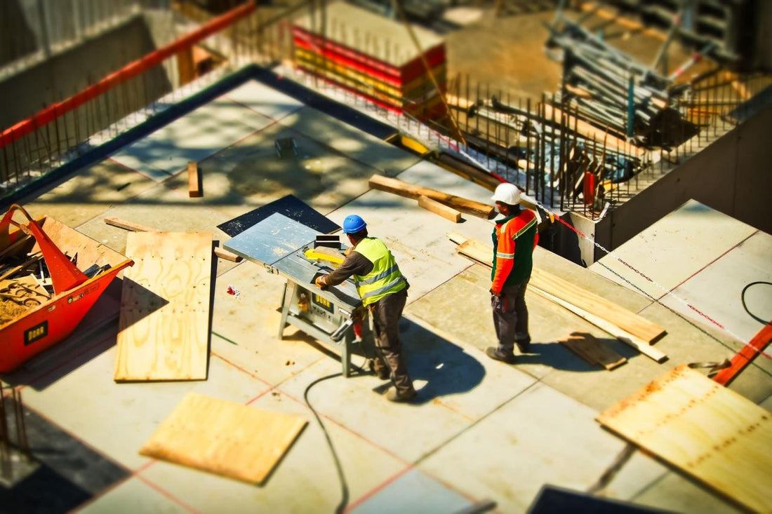 O que é retenção na construção? - Compraco Distribuidor e Fabricante de Aços