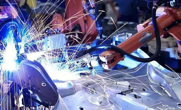 Os riscos para a saúde das máquinas de solda a laser: o que você precisa saber - Compraco Distribuidor e Fabricante de Aços