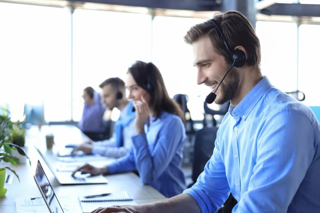 Qual é a diferença entre atendimento ao cliente e suporte ao cliente - Compraco Distribuidor e Fabricante de Aços