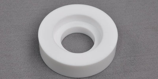 Usinagem de Teflon/PTFE: Considerações e Dicas para Fabricação de Peças