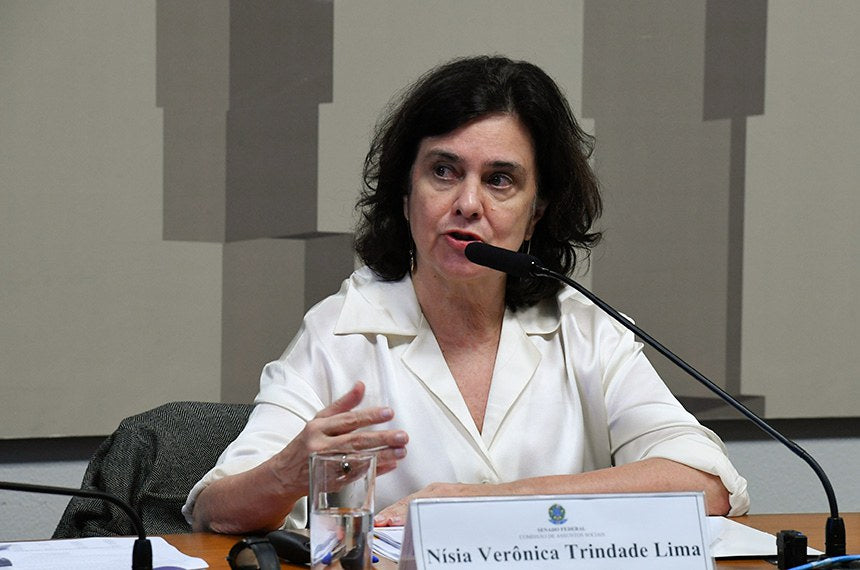 Nisia Trindade diz que não existe hipótese de renúncia